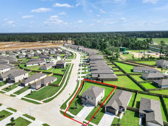 921 Capracotta, Huffman, TX 77336