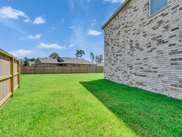 921 Capracotta, Huffman, TX 77336