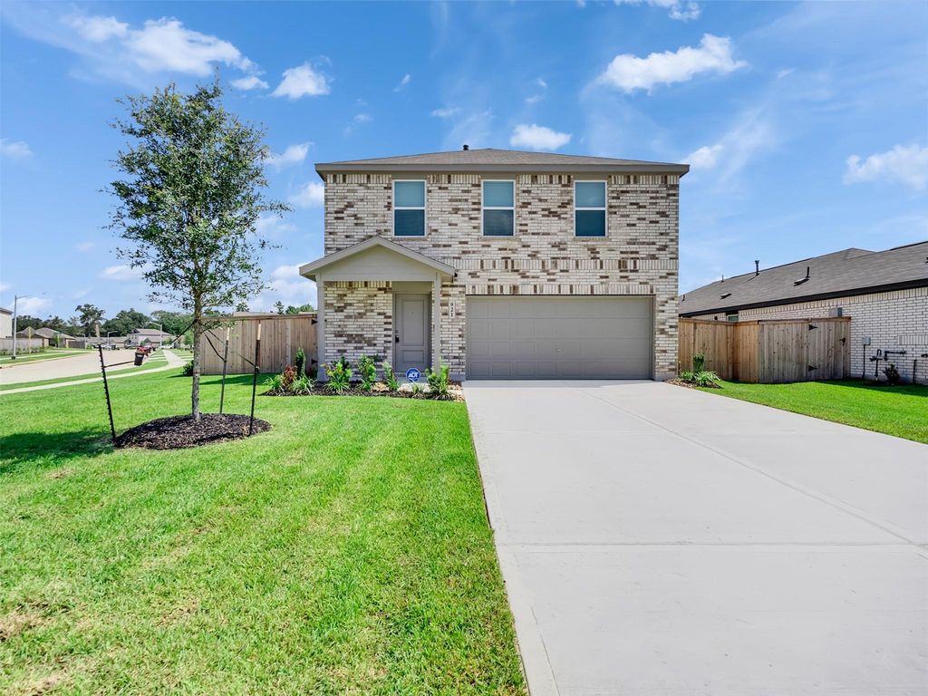 921 Capracotta, Huffman, TX 77336