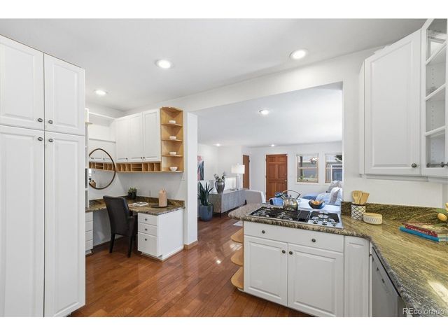 942 S Pennsylvania St, Denver, CO 80209