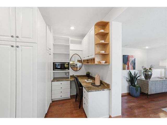 942 S Pennsylvania St, Denver, CO 80209