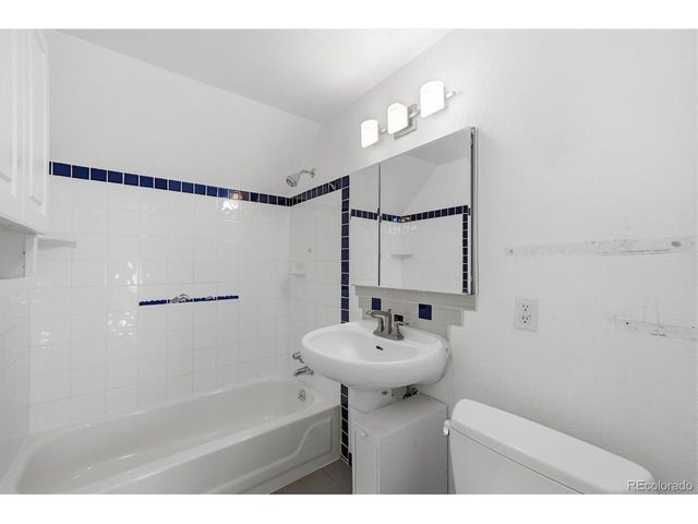 942 S Pennsylvania St, Denver, CO 80209