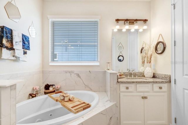 5425 WISHING ARCH DRIVE, Apollo Beach, FL 33572