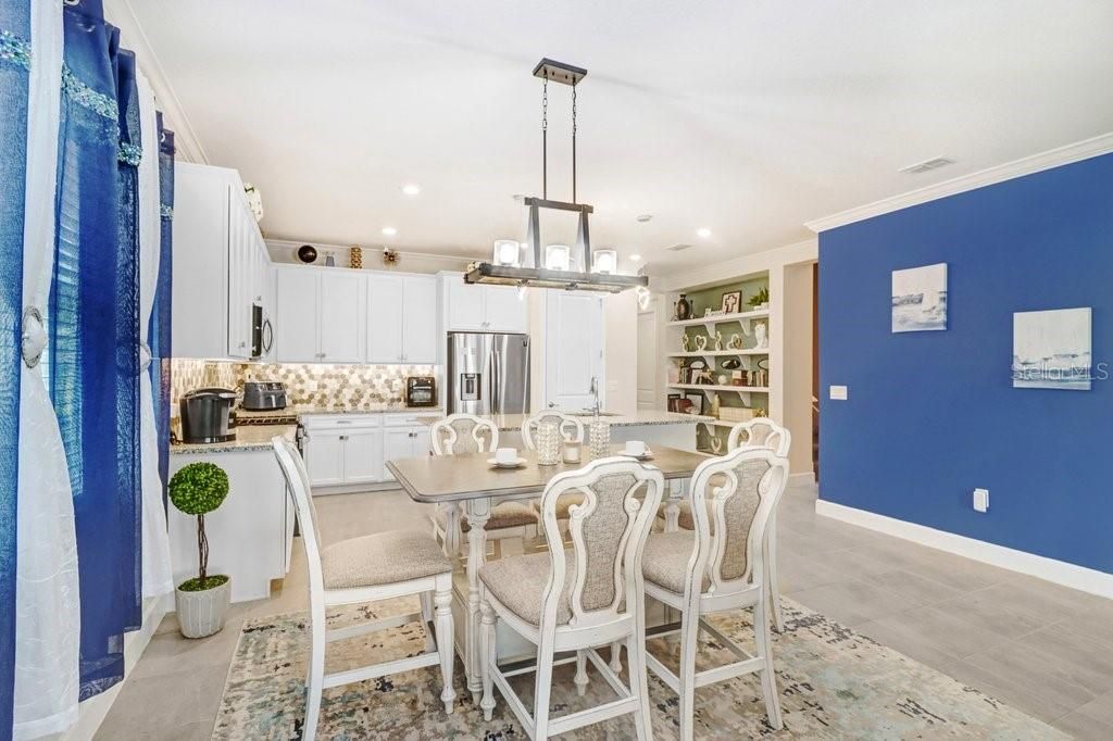 Image 15 of property listing at 5425 WISHING ARCH DRIVE, Apollo Beach, FL 33572