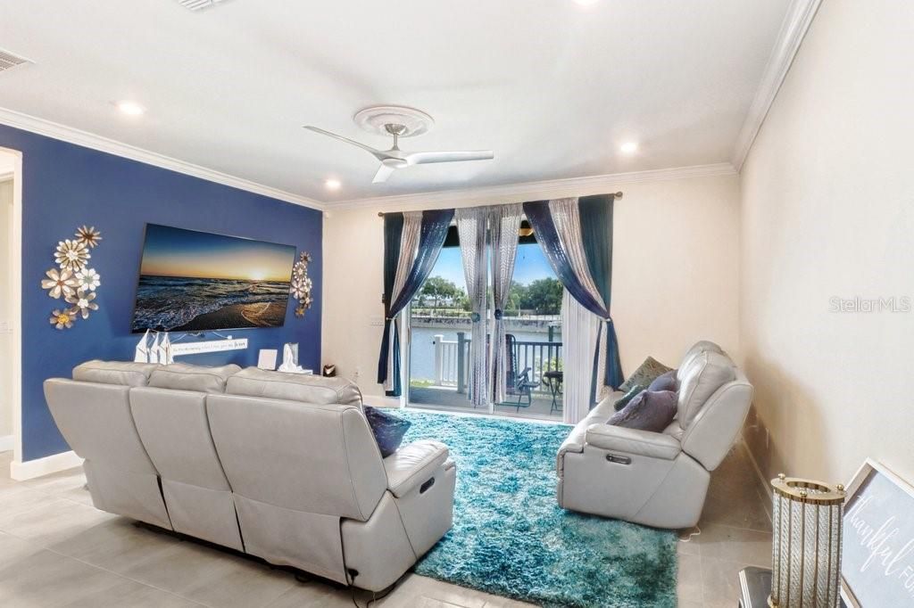 Image 17 of property listing at 5425 WISHING ARCH DRIVE, Apollo Beach, FL 33572