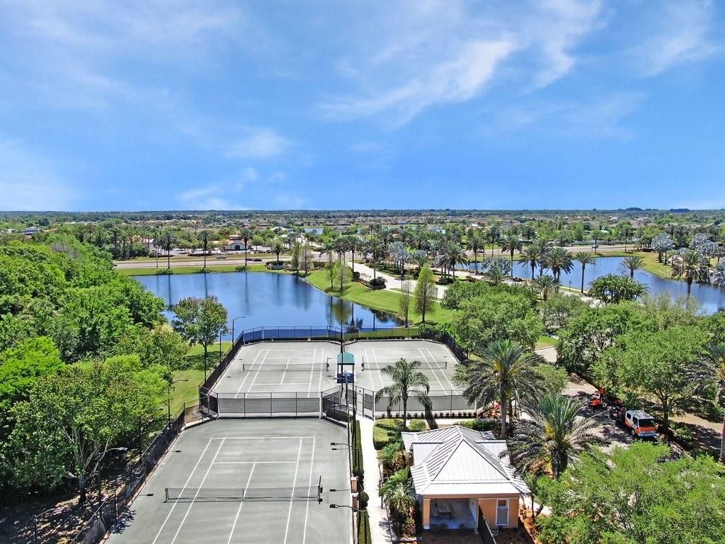 Image 40 of property listing at 5425 WISHING ARCH DRIVE, Apollo Beach, FL 33572