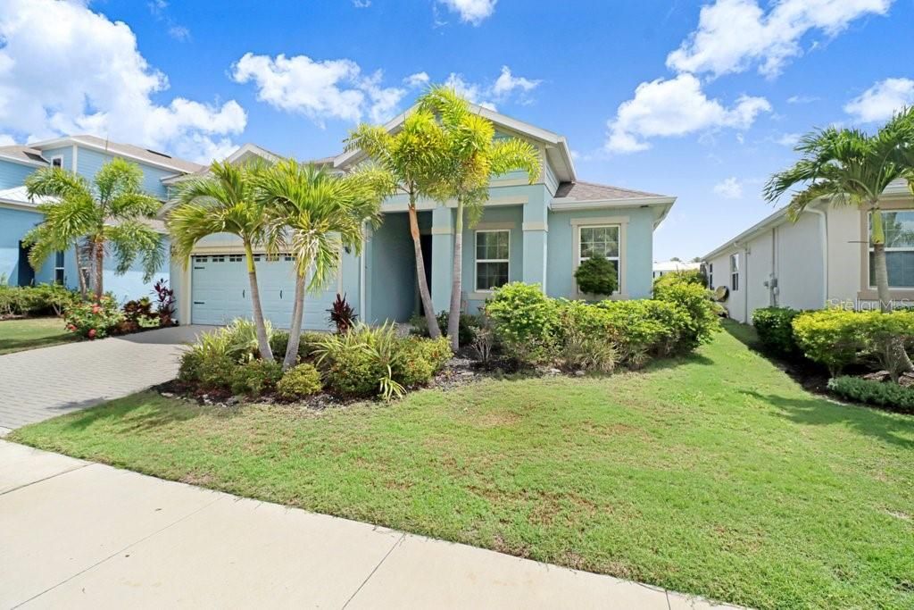 Image 7 of property listing at 5425 WISHING ARCH DRIVE, Apollo Beach, FL 33572