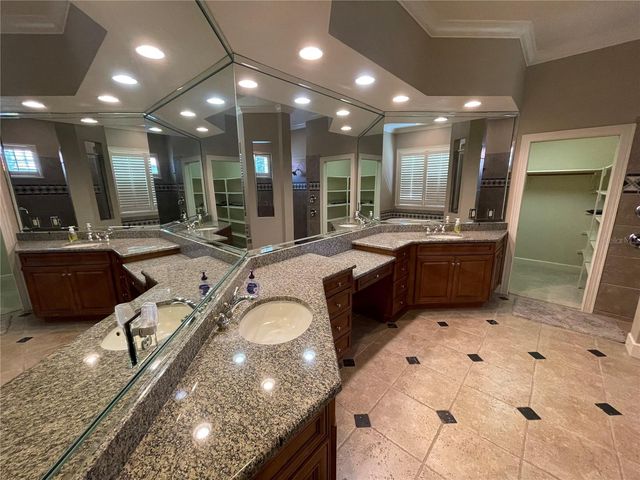 8122 WHITFORD COURT, Windermere, FL 34786