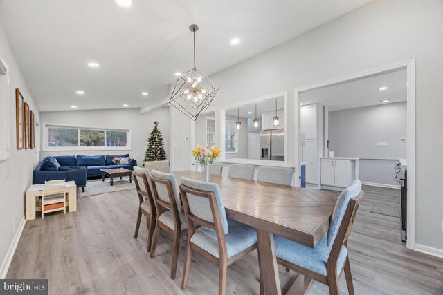 6206 PLEASANT VIEW AVE, Baltimore, MD 21209