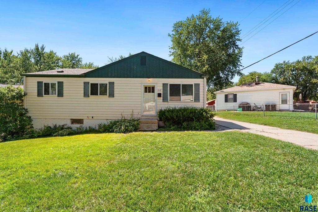 3117 E Claudette Dr, Sioux Falls, SD 57103