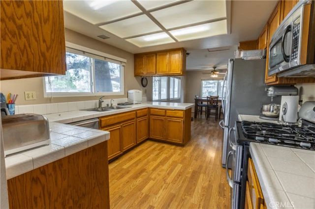 910 E Glendale, Orange, CA 92865