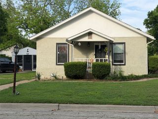 511 N Wood Street, Cleburne, TX 76033