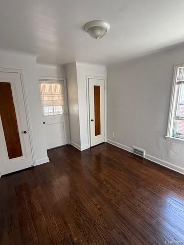14150 Fairmount Drive, Detroit, MI 48205