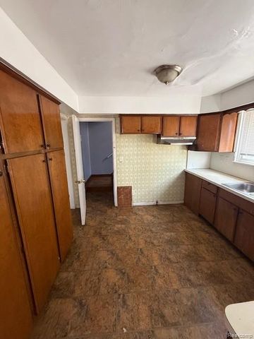 14150 Fairmount Drive, Detroit, MI 48205