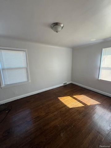 14150 Fairmount Drive, Detroit, MI 48205