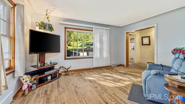 1001 Forest Street, Niagara C-wi, WI 54151