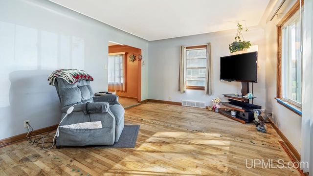 1001 Forest Street, Niagara C-wi, WI 54151