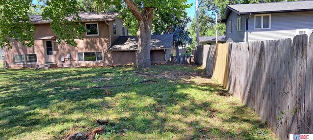 7321 York Lane, Lincoln, NE 68505