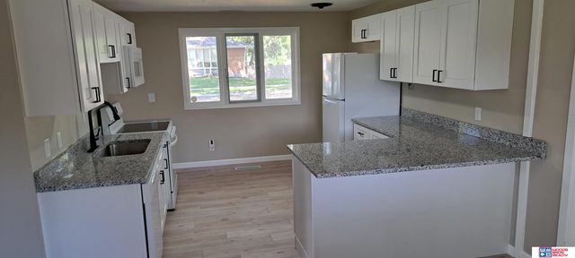 7321 York Lane, Lincoln, NE 68505