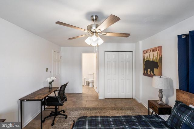 85 BLUEBIRD LN, Berkeley Springs, WV 25411