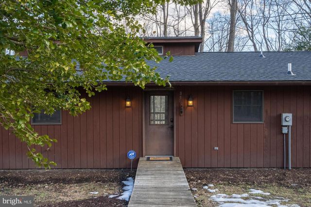 85 BLUEBIRD LN, Berkeley Springs, WV 25411