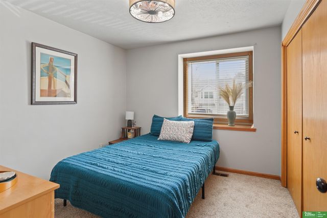 1874 N 153rd Plaza, Omaha, NE 68154