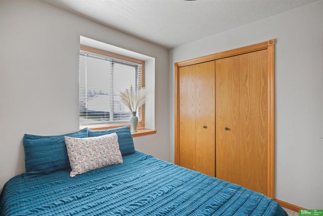 1874 N 153rd Plaza, Omaha, NE 68154