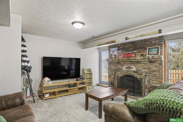 1874 N 153rd Plaza, Omaha, NE 68154