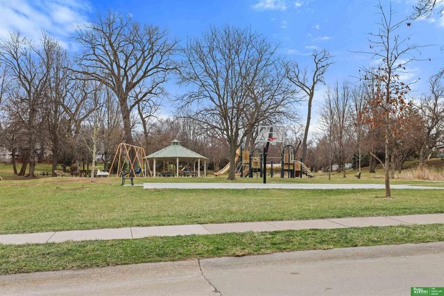 1874 N 153rd Plaza, Omaha, NE 68154