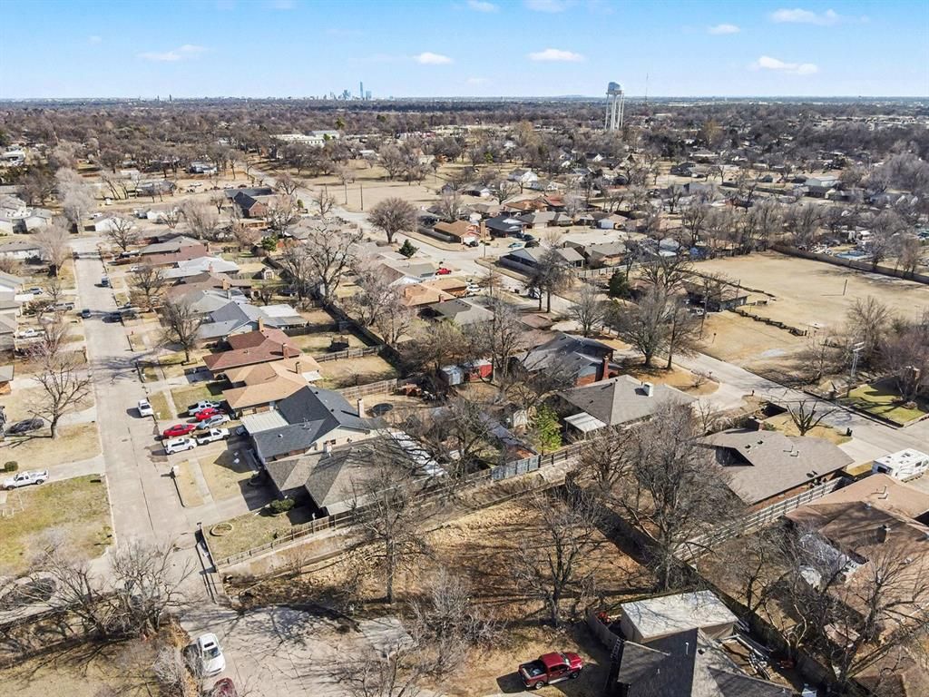 Image 10 of property listing at 6400 NW 31st Terrace, Bethany, OK 73008