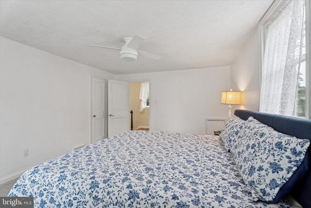 2530 WOODLEIGH RD, Havertown, PA 19083
