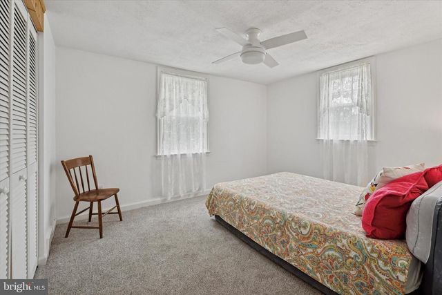 2530 WOODLEIGH RD, Havertown, PA 19083
