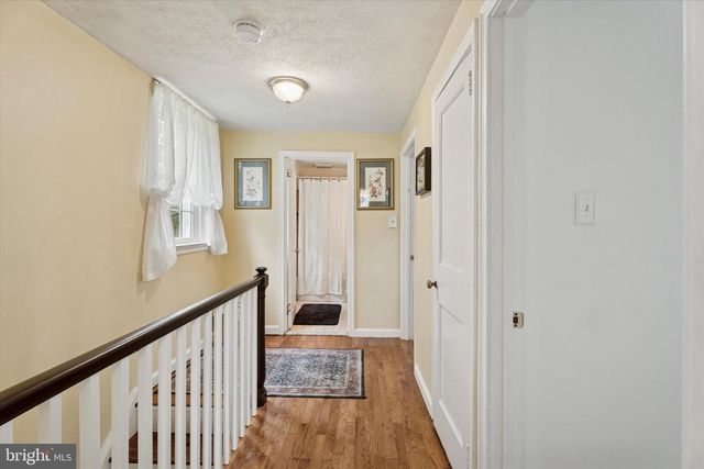 2530 WOODLEIGH RD, Havertown, PA 19083