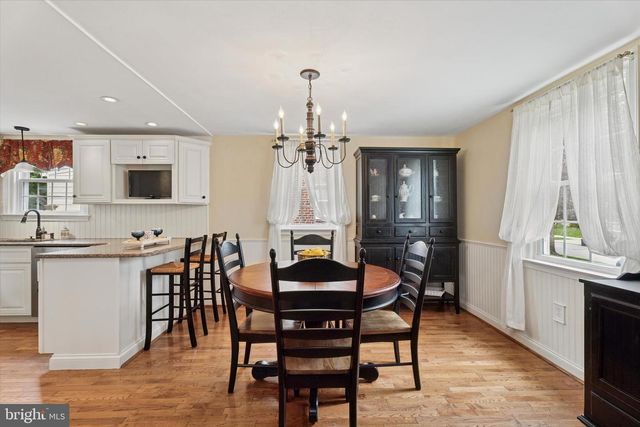 2530 WOODLEIGH RD, Havertown, PA 19083