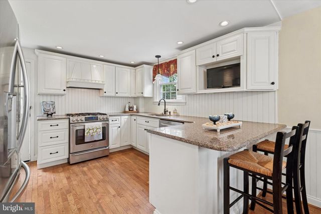 2530 WOODLEIGH RD, Havertown, PA 19083