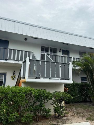 2929 SE Ocean Boulevard 143-10, Stuart, FL 34996