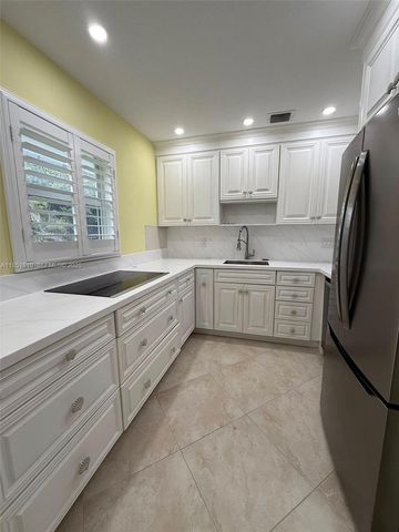 2929 SE Ocean Boulevard 143-10, Stuart, FL 34996