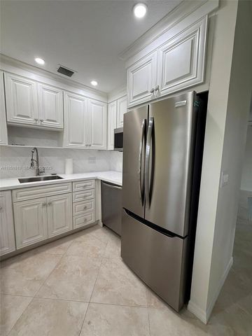 2929 SE Ocean Boulevard 143-10, Stuart, FL 34996
