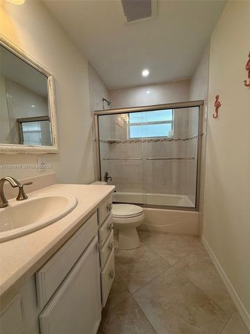 2929 SE Ocean Boulevard 143-10, Stuart, FL 34996