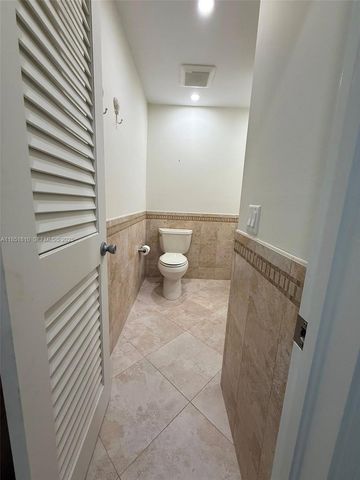 2929 SE Ocean Boulevard 143-10, Stuart, FL 34996