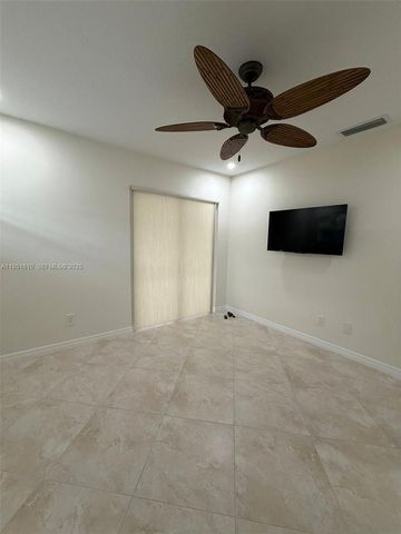 2929 SE Ocean Boulevard 143-10, Stuart, FL 34996