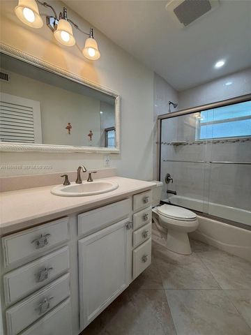 2929 SE Ocean Boulevard 143-10, Stuart, FL 34996