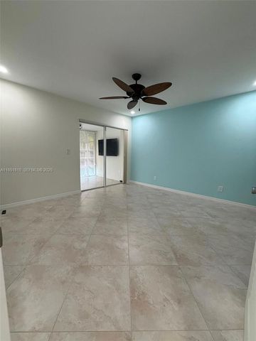 2929 SE Ocean Boulevard 143-10, Stuart, FL 34996