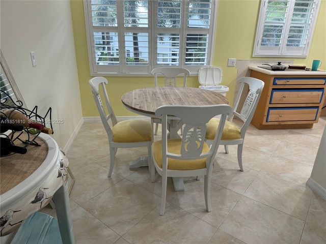 2929 SE Ocean Boulevard 143-10, Stuart, FL 34996