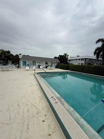 2929 SE Ocean Boulevard 143-10, Stuart, FL 34996