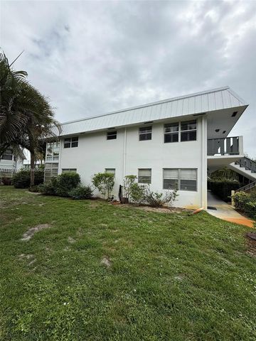 2929 SE Ocean Boulevard 143-10, Stuart, FL 34996