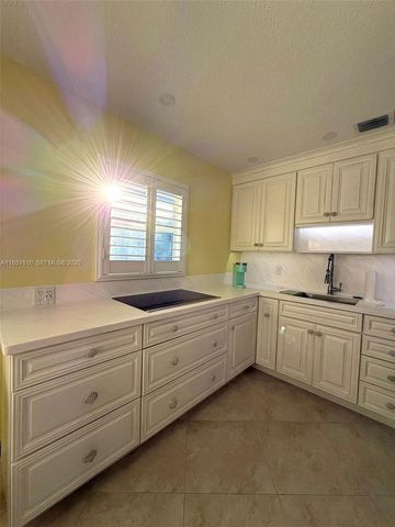 2929 SE Ocean Boulevard 143-10, Stuart, FL 34996