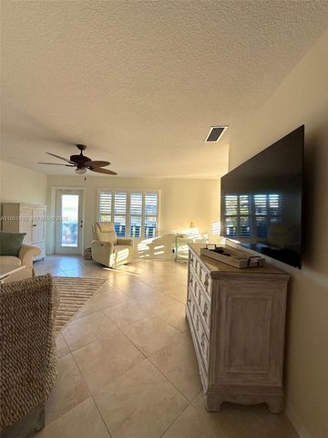 2929 SE Ocean Boulevard 143-10, Stuart, FL 34996