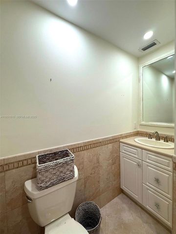 2929 SE Ocean Boulevard 143-10, Stuart, FL 34996