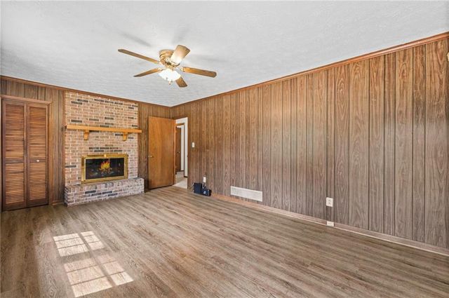 8918 Thornton Boulevard, Jonesboro, GA 30236